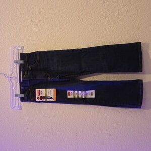Wrangler Classic Bootcut Jeans .. Size 5